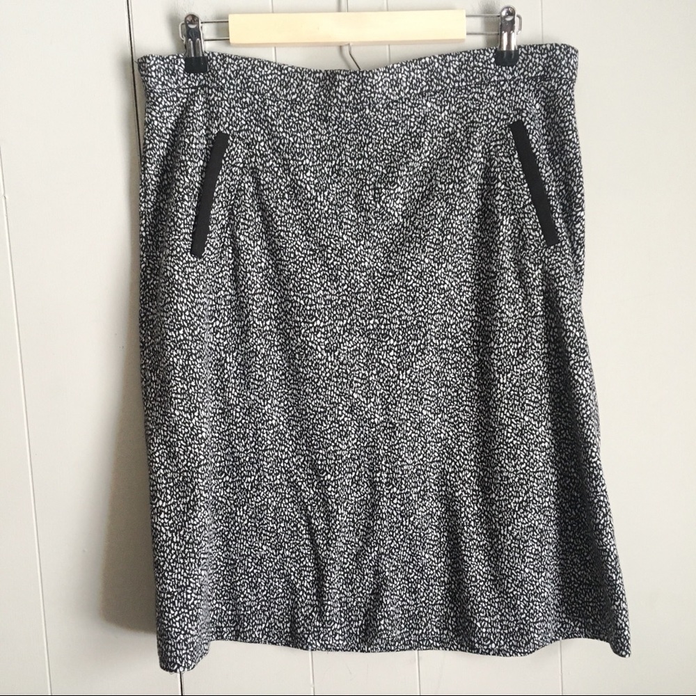 COUNTERPARTS B&W Animal Print Knit A-line Skirt L